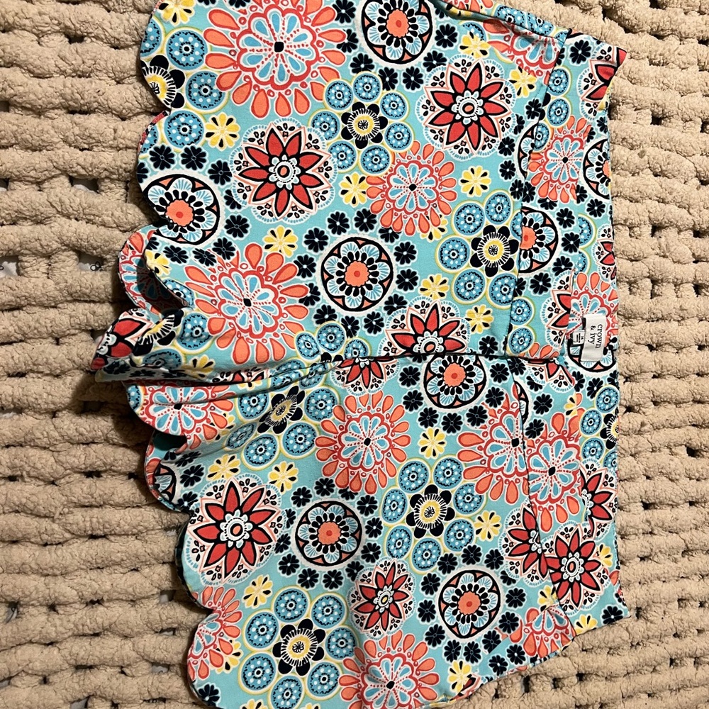 Women’s Crown & Ivy Shorts size 14